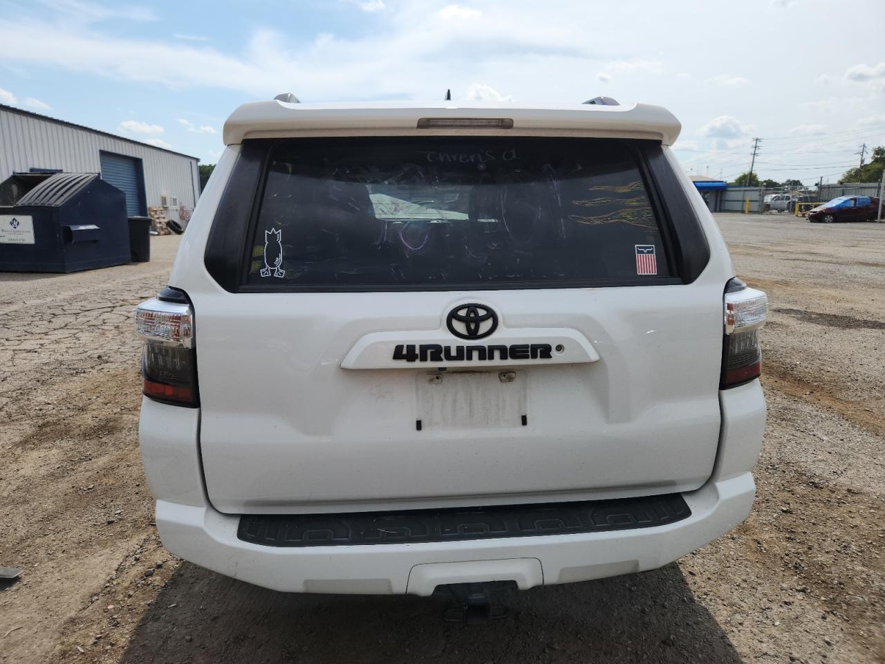 2018 Toyota 4Runner Sr5 - Image 6