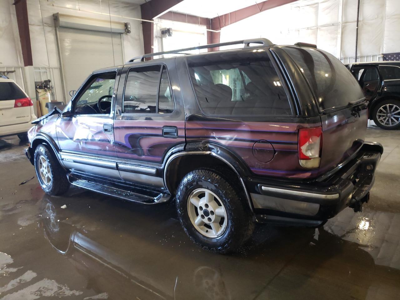 1998 Chevrolet Blazer - Фото 2
