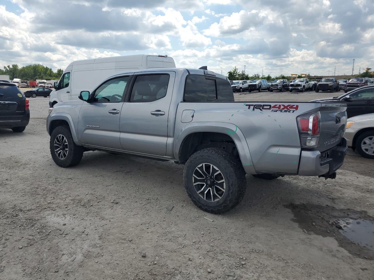 2021 Toyota Tacoma Double Cab - Фото 2