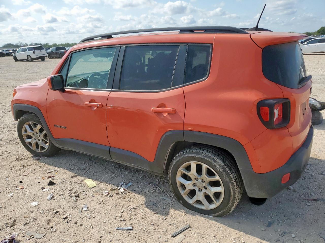2018 Jeep Renegade Latitude - Фото 2