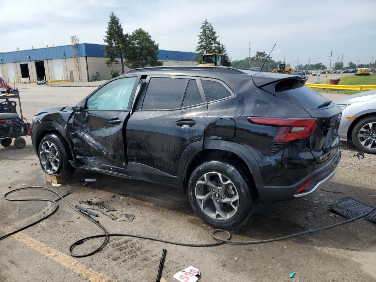 2025 Chevrolet Trax 1Lt - Фото 2