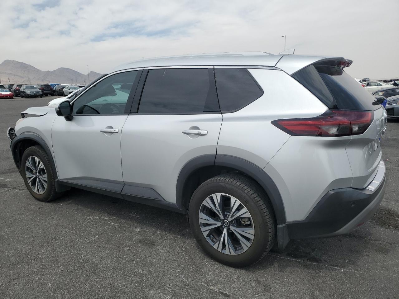 2021 Nissan Rogue Sv - Фото 2