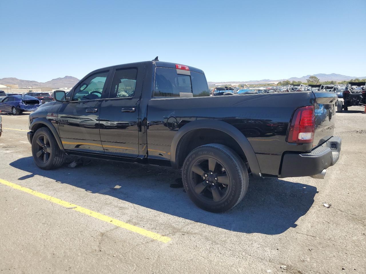 2019 Ram 1500 Classic Slt - Фото 2