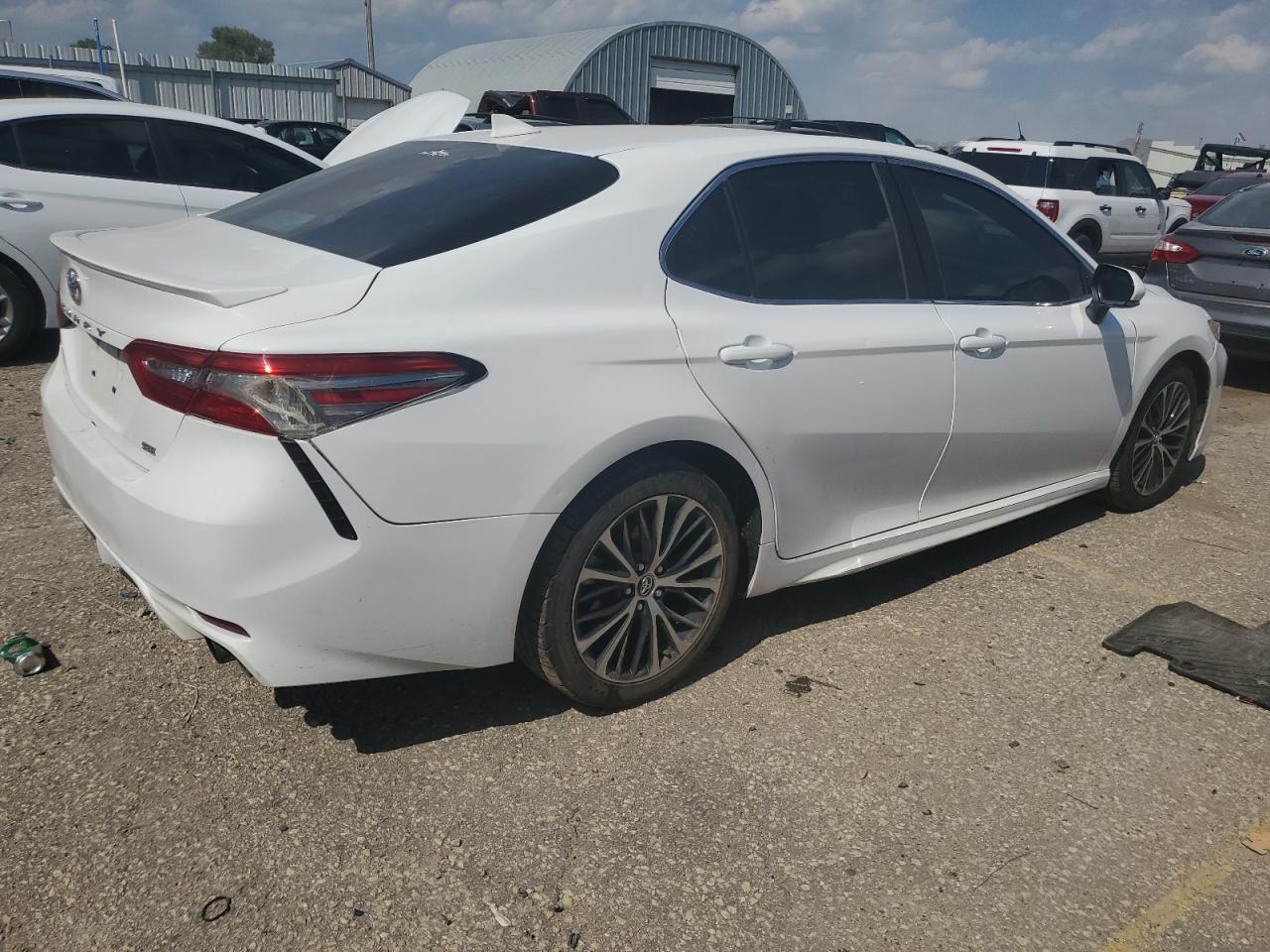 2018 Toyota Camry L - Image 3
