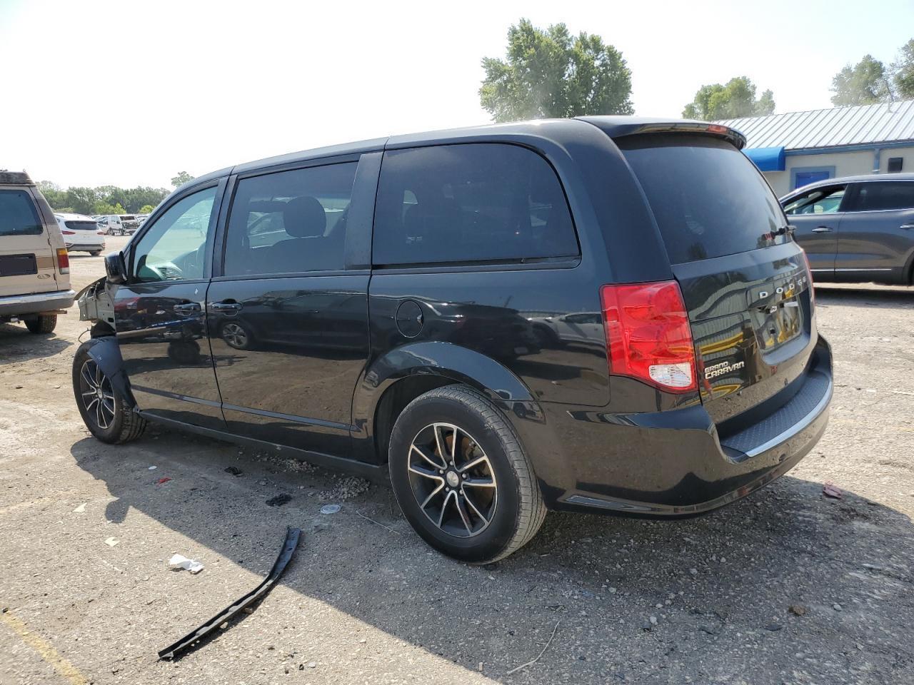 2018 Dodge Grand Caravan Gt - Фото 2