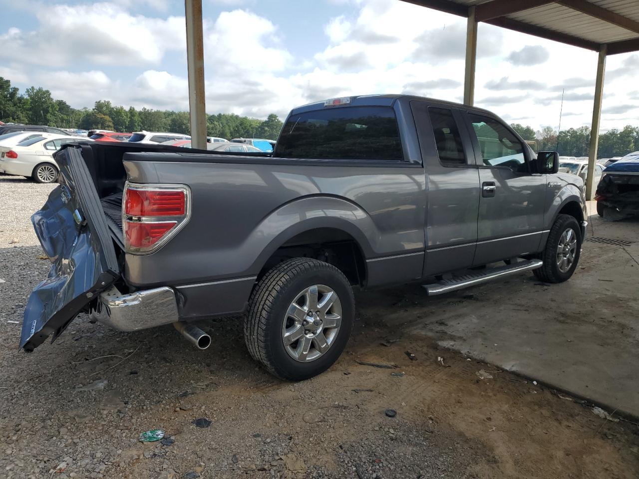 2013 Ford F150 Super Cab - Фото 3