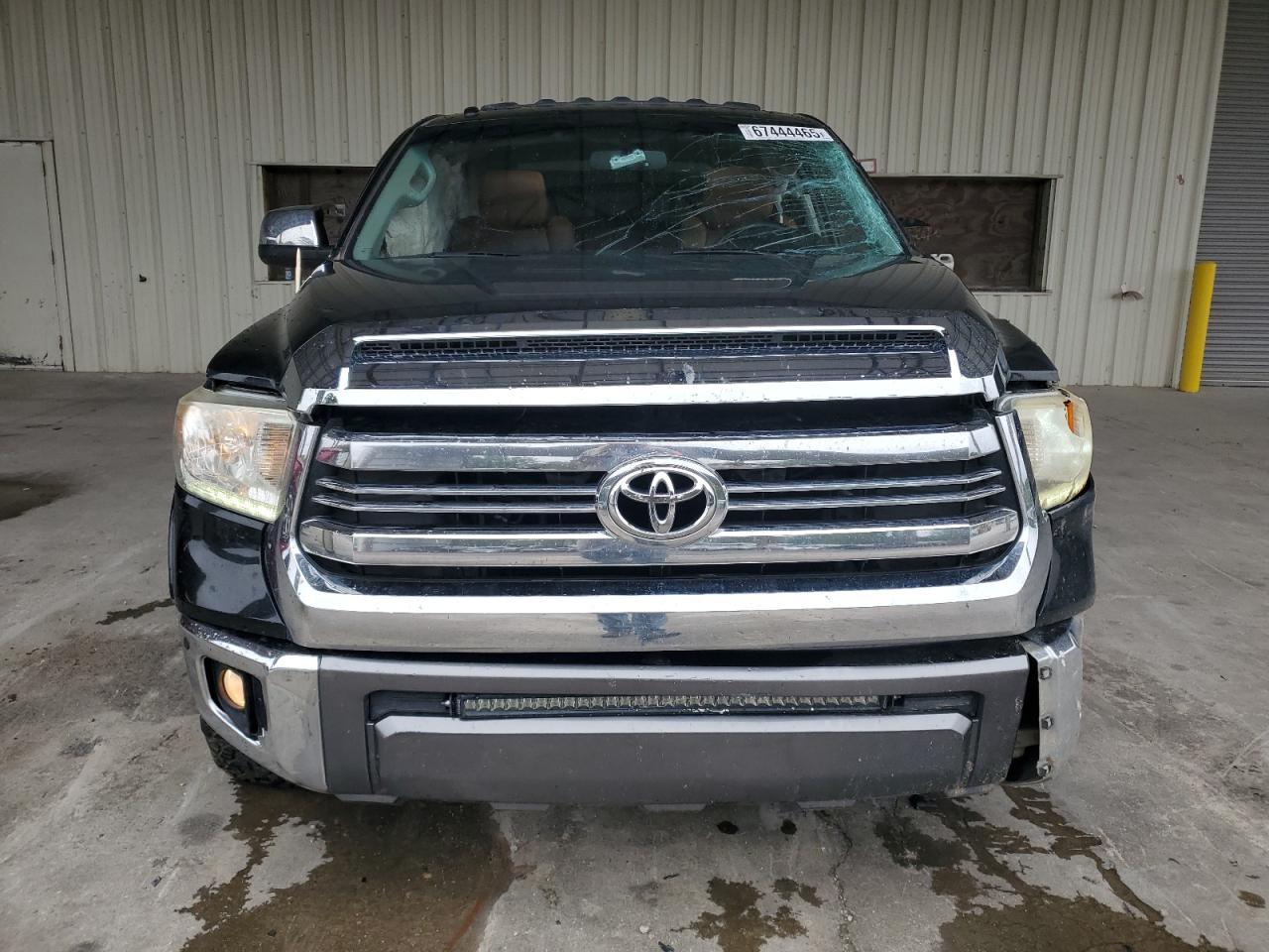 2017 Toyota Tundra Crewmax 1794 - Фото 5