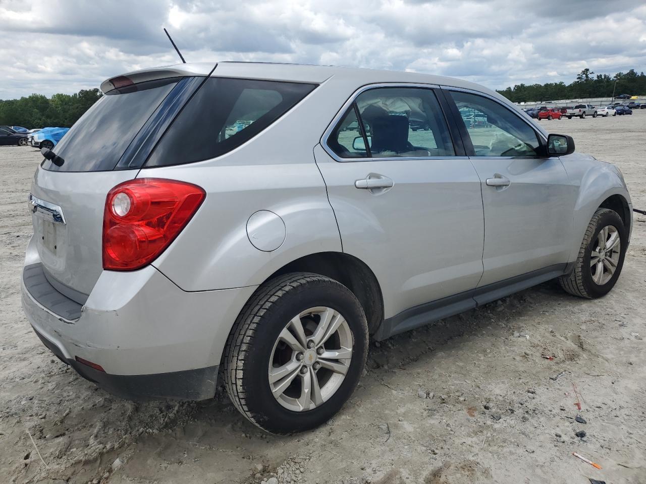 2015 Chevrolet Equinox Ls - Фото 3