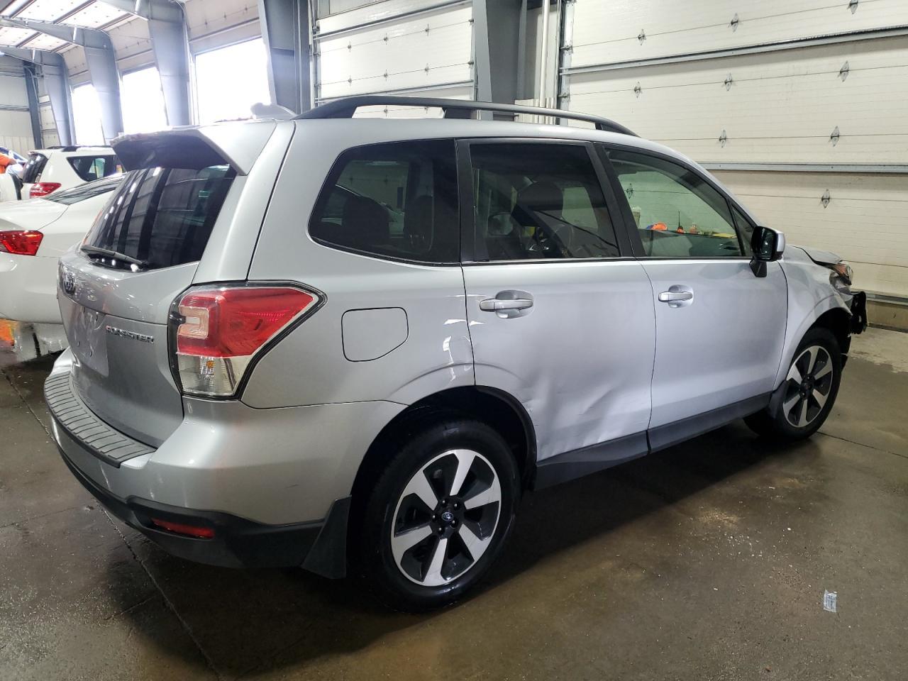 2018 Subaru Forester 2.5I Premium - Фото 3