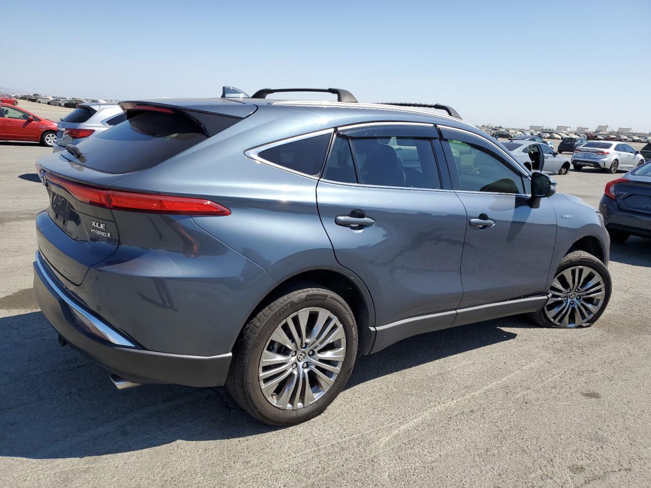 2021 Toyota Venza Le - Image 3