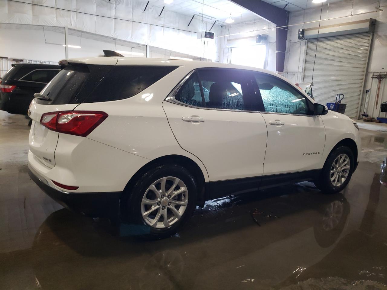 2018 Chevrolet Equinox Lt - Image 3