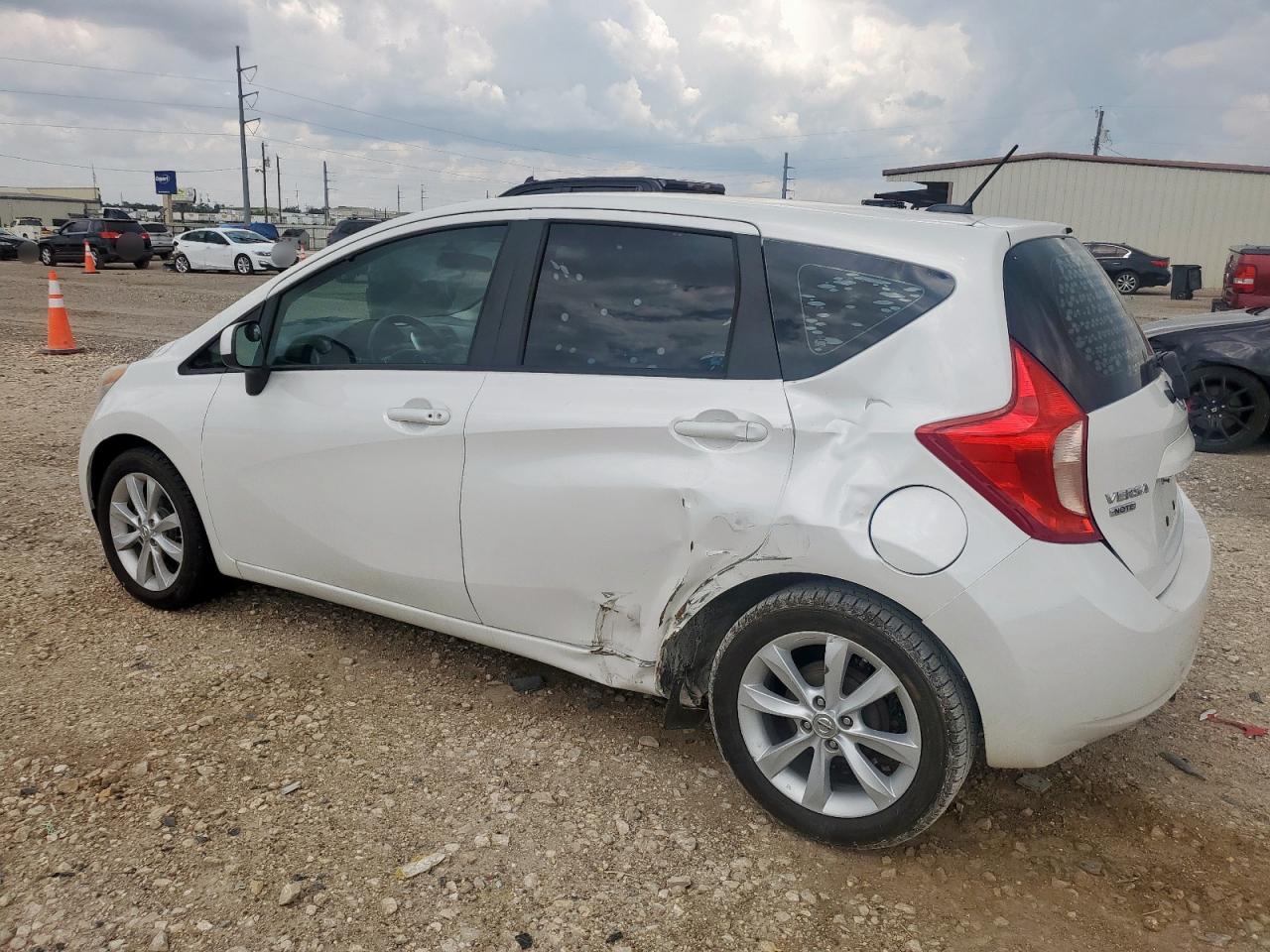 2014 Nissan Versa Note S - Фото 2
