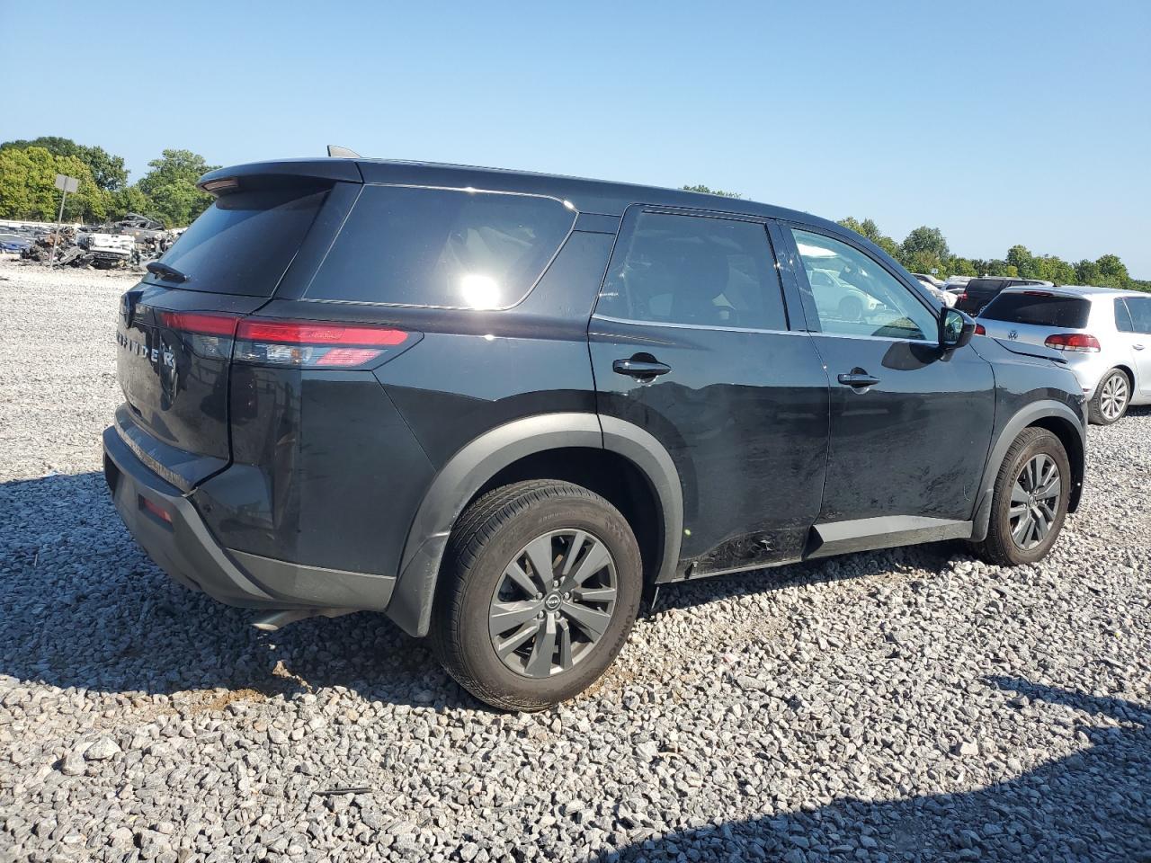 2025 Nissan Pathfinder S - Фото 3