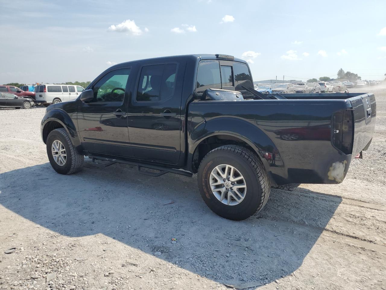2020 Nissan Frontier S - Фото 2