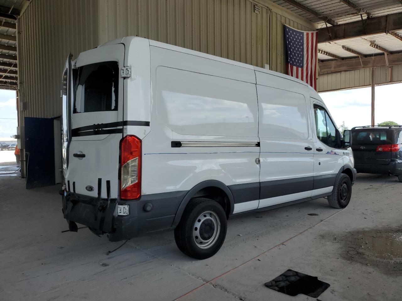 2017 Ford Transit T-250 - Фото 3