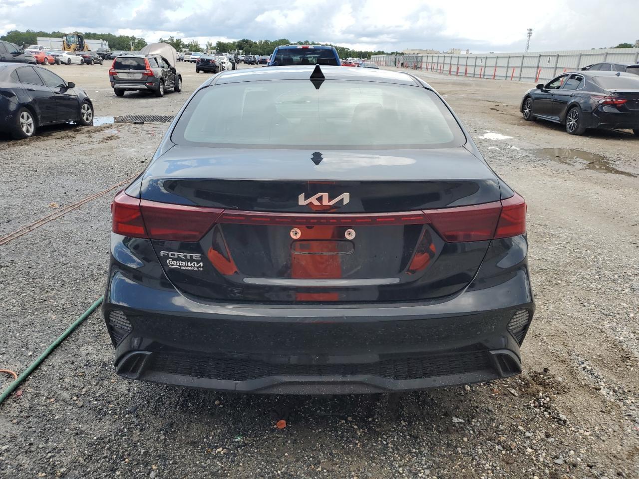 2022 Kia Forte Fe - Фото 6