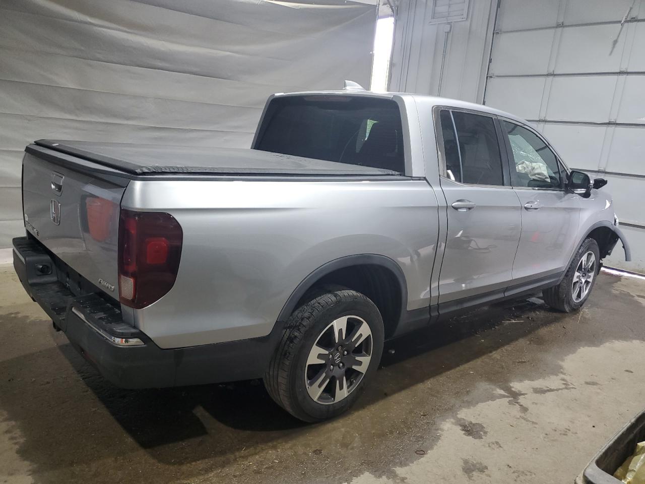 2017 Honda Ridgeline Rtl - Image 3