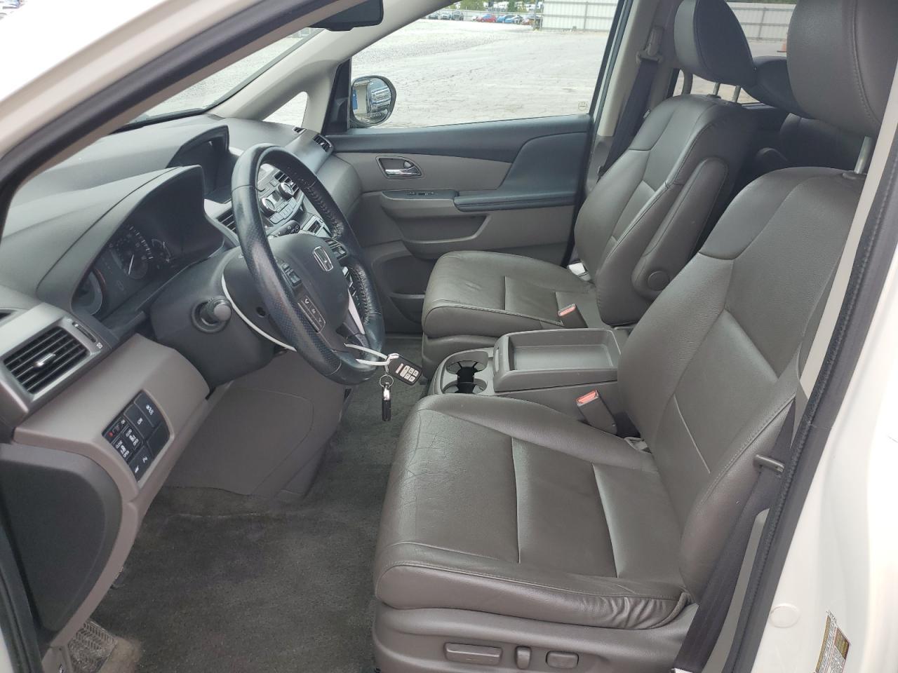 2015 Honda Odyssey Touring - Фото 7