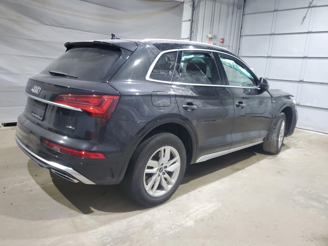 2023 Audi Q5 Premium 45 - Фото 3