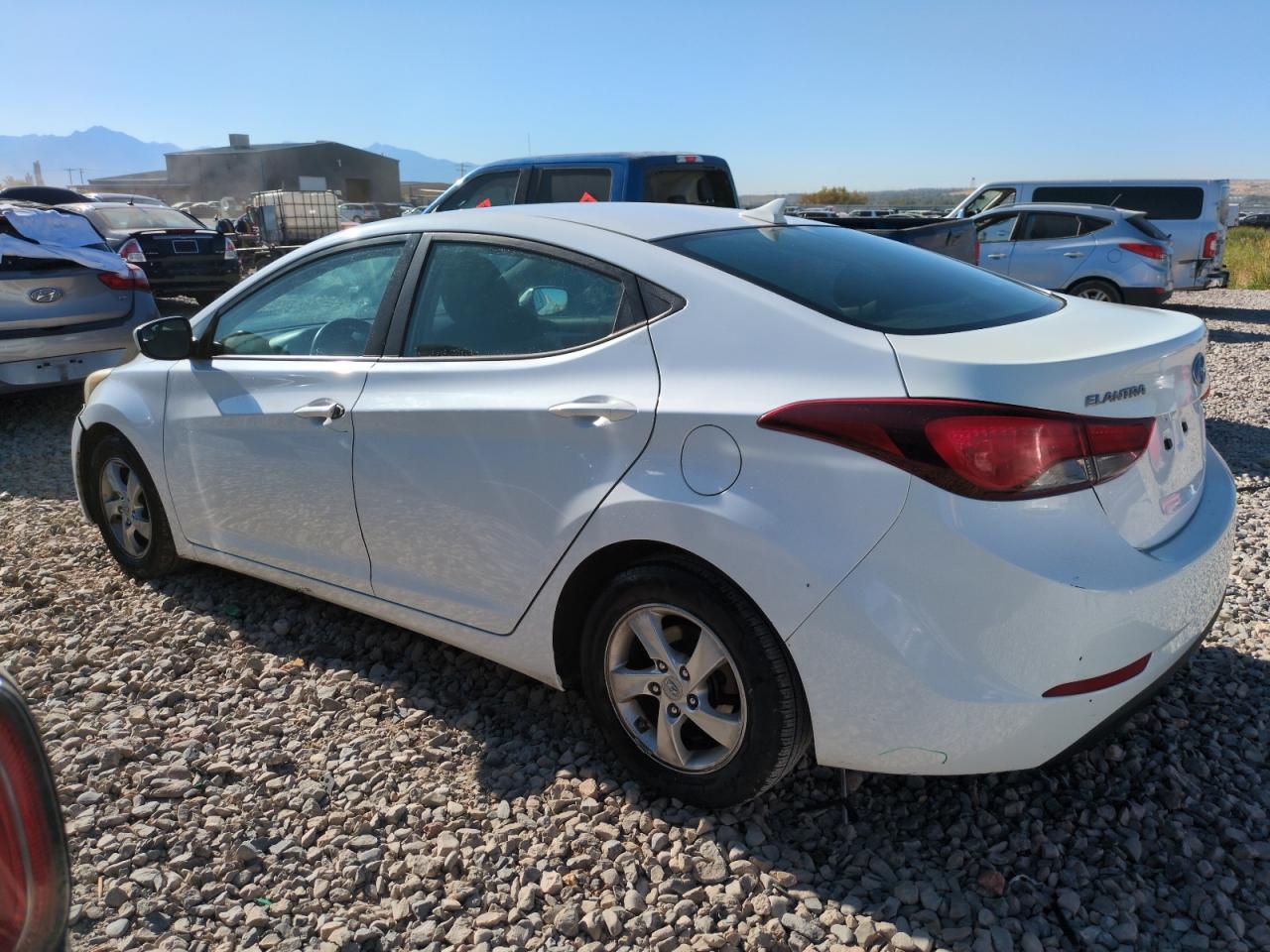 2014 Hyundai Elantra Se - Фото 2