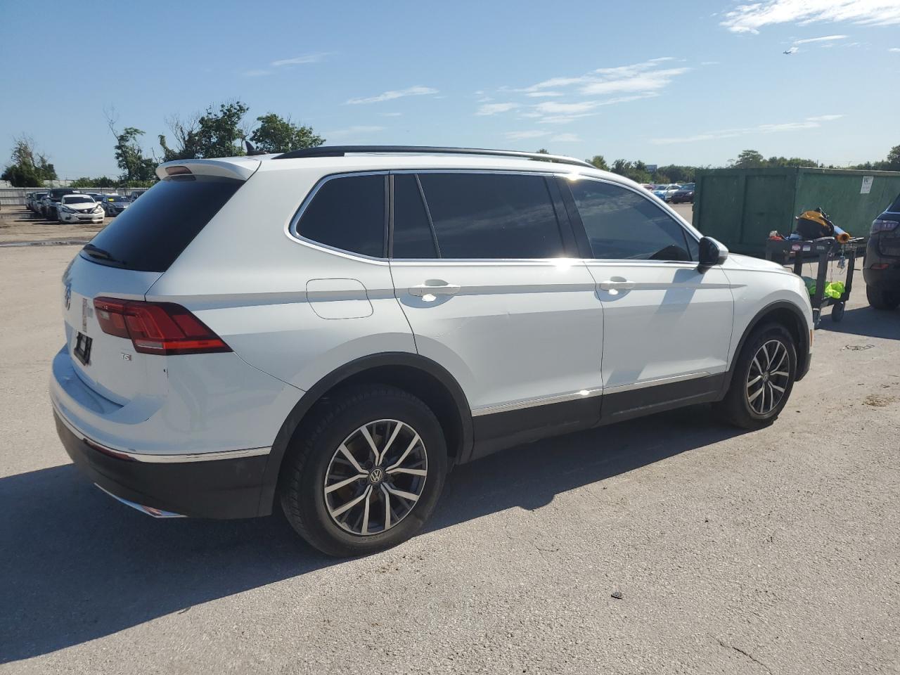 2018 Volkswagen Tiguan Se - Фото 3
