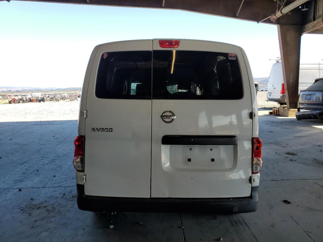 2017 Nissan Nv200 2.5S - Фото 6