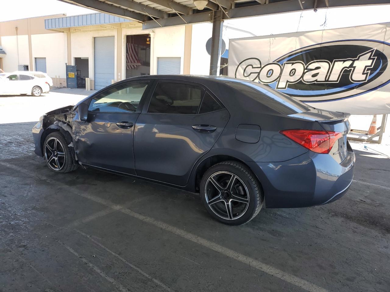 2017 Toyota Corolla L - Фото 2