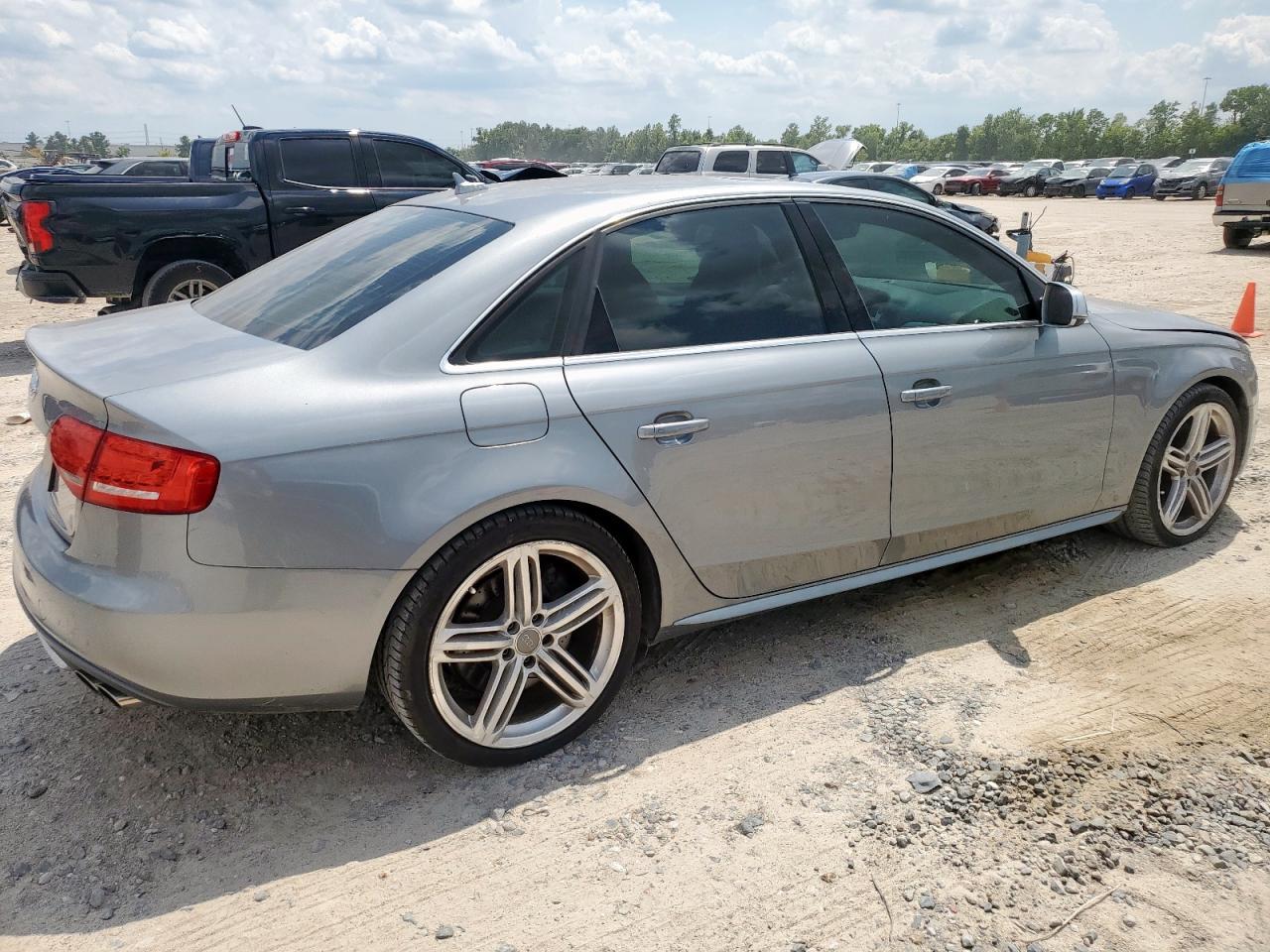 2011 Audi S4 Premium Plus - Image 3