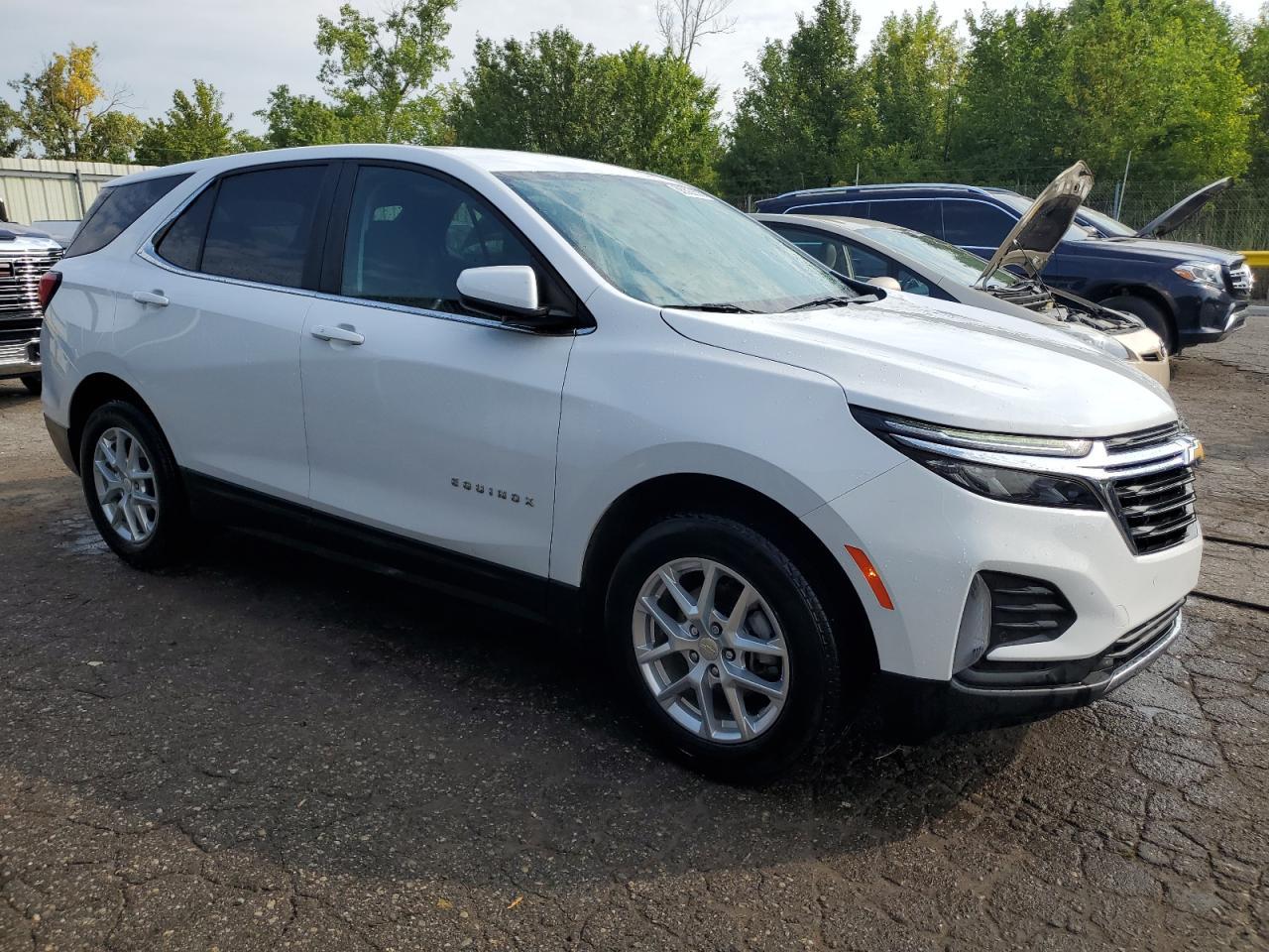 2022 Chevrolet Equinox Lt - Image 4