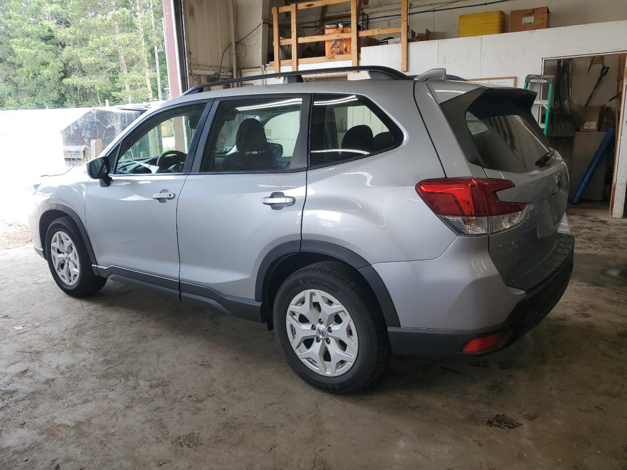 2019 Subaru Forester - Фото 2