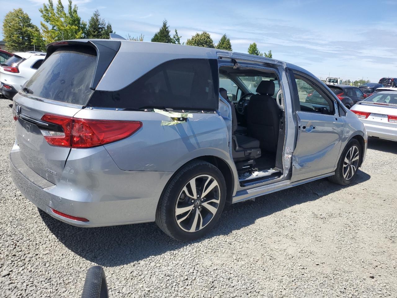 2024 Honda Odyssey Touring - Фото 3