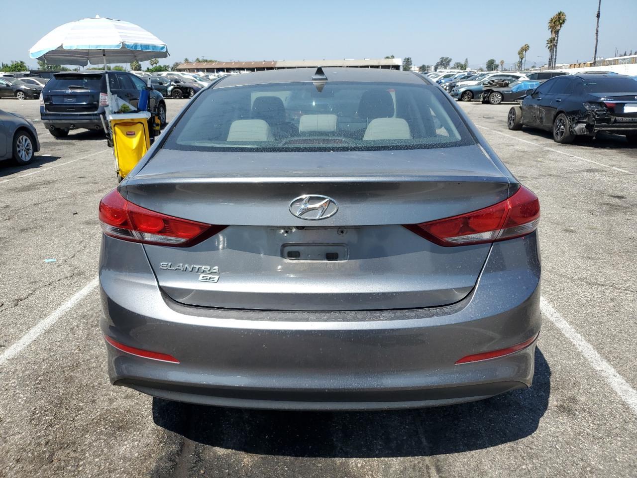 2018 Hyundai Elantra Se - Фото 6