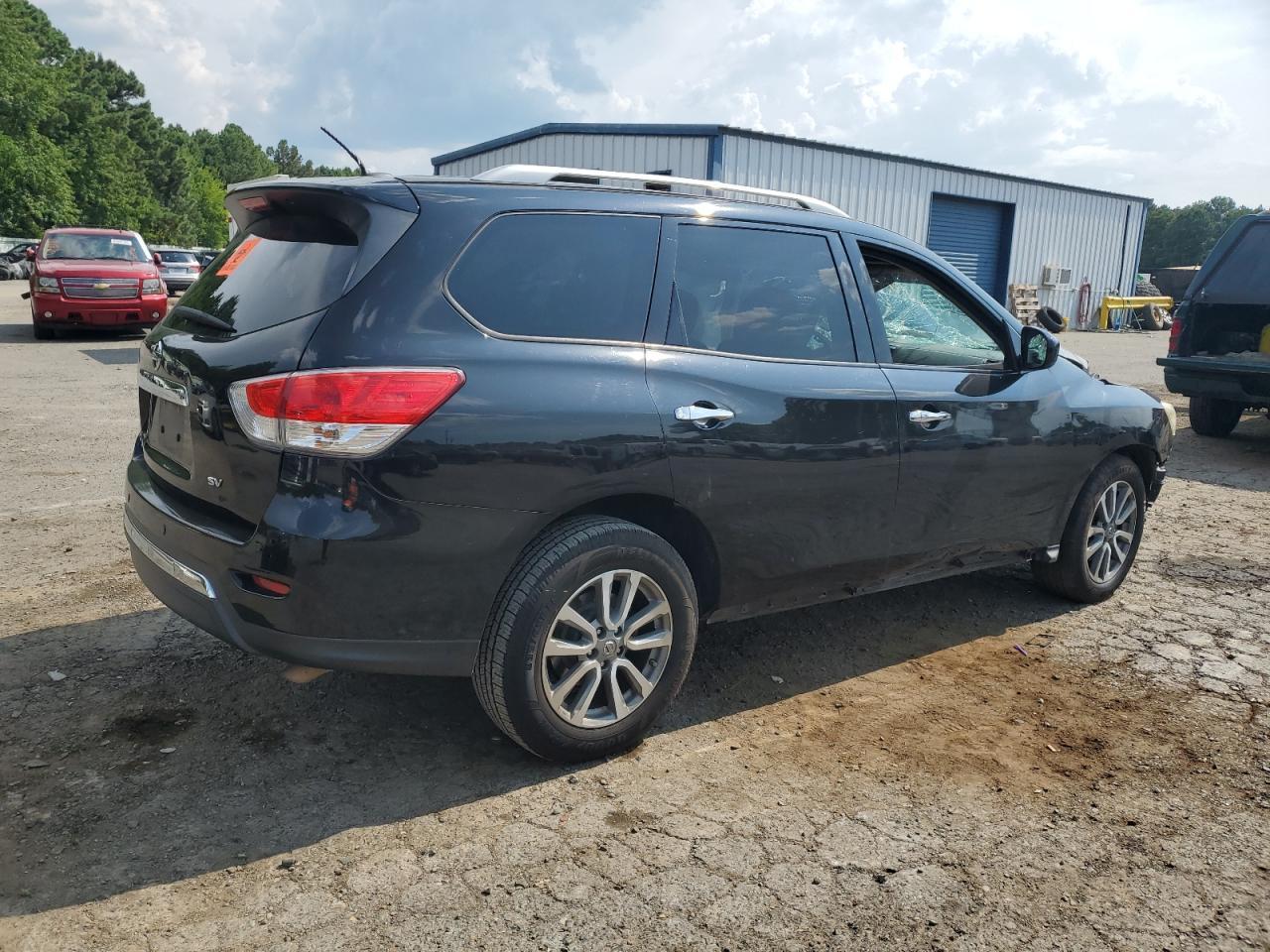 2016 Nissan Pathfinder S - Image 3