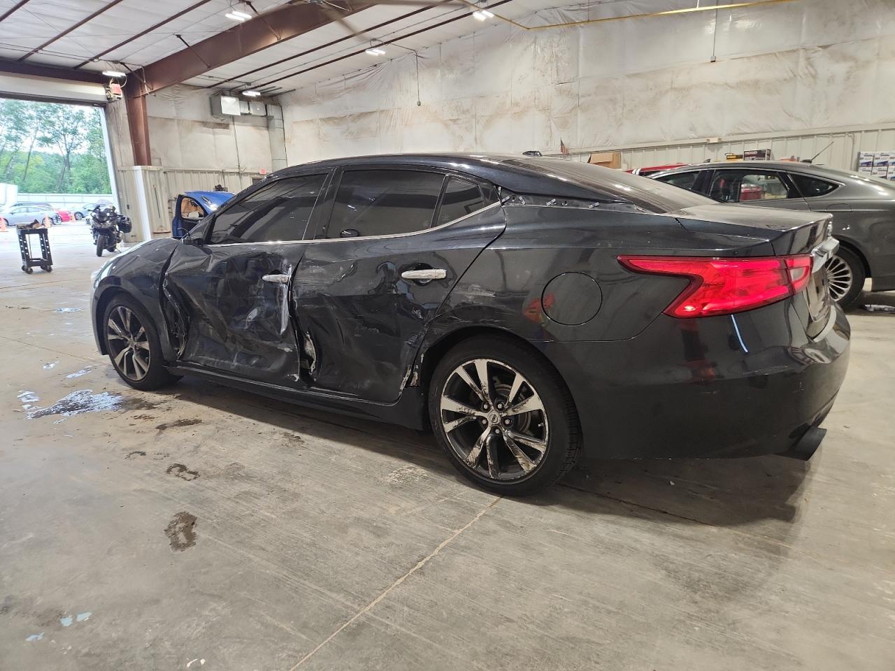 2016 Nissan Maxima 3.5S - Фото 2