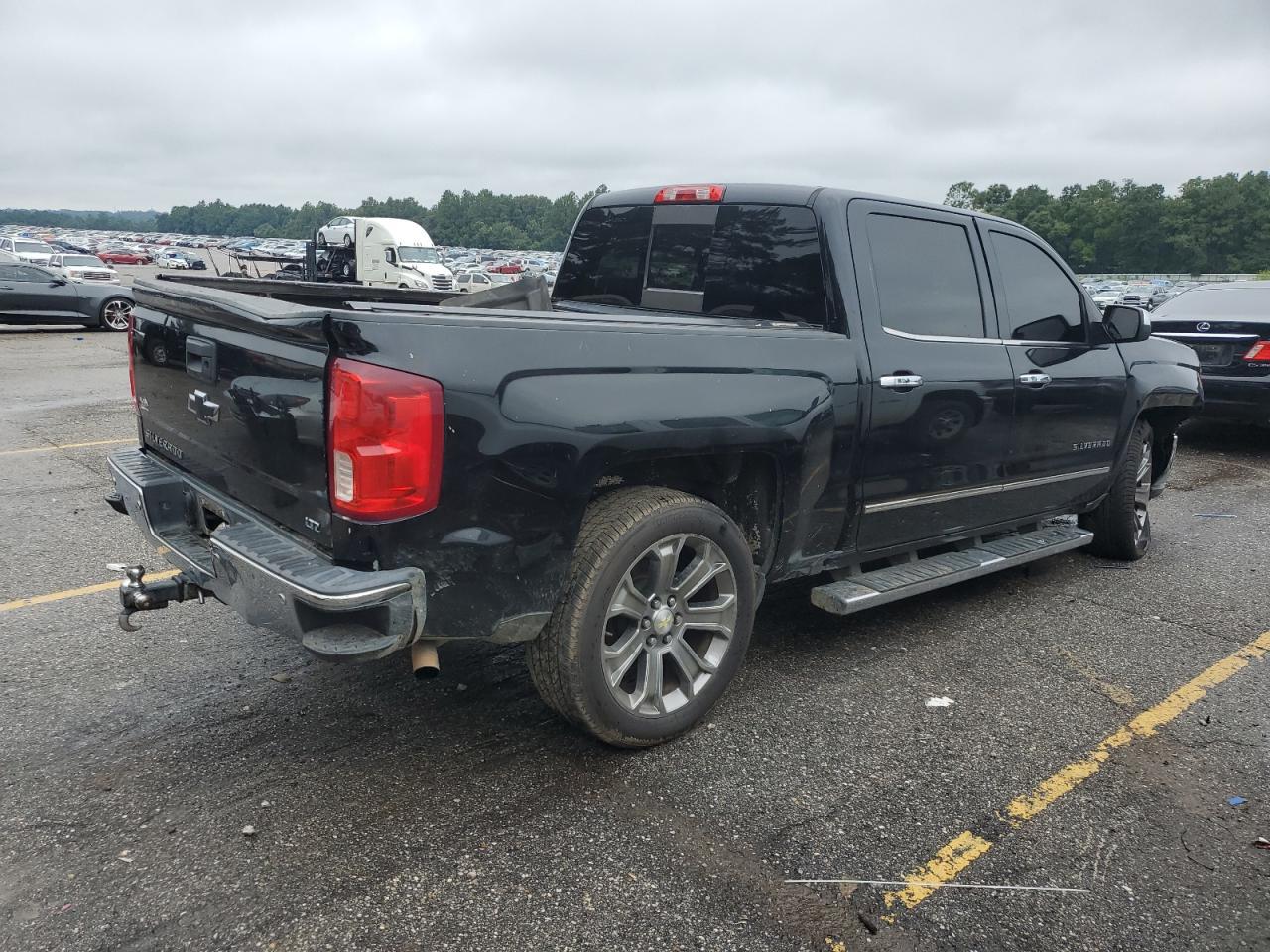 2017 Chevrolet Silverado C1500 Ltz - Image 3