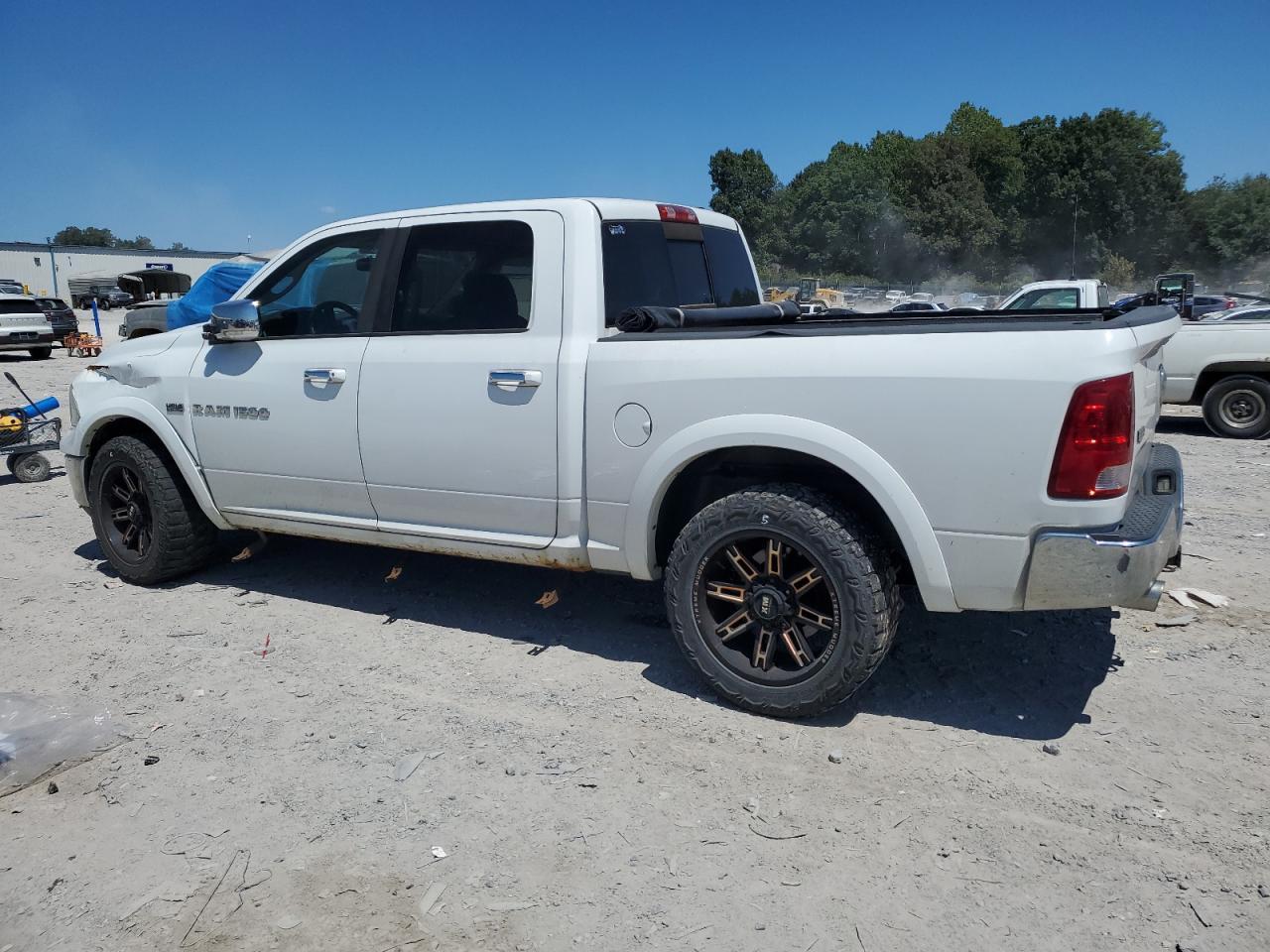 2012 Dodge Ram 1500 Laramie - Фото 2