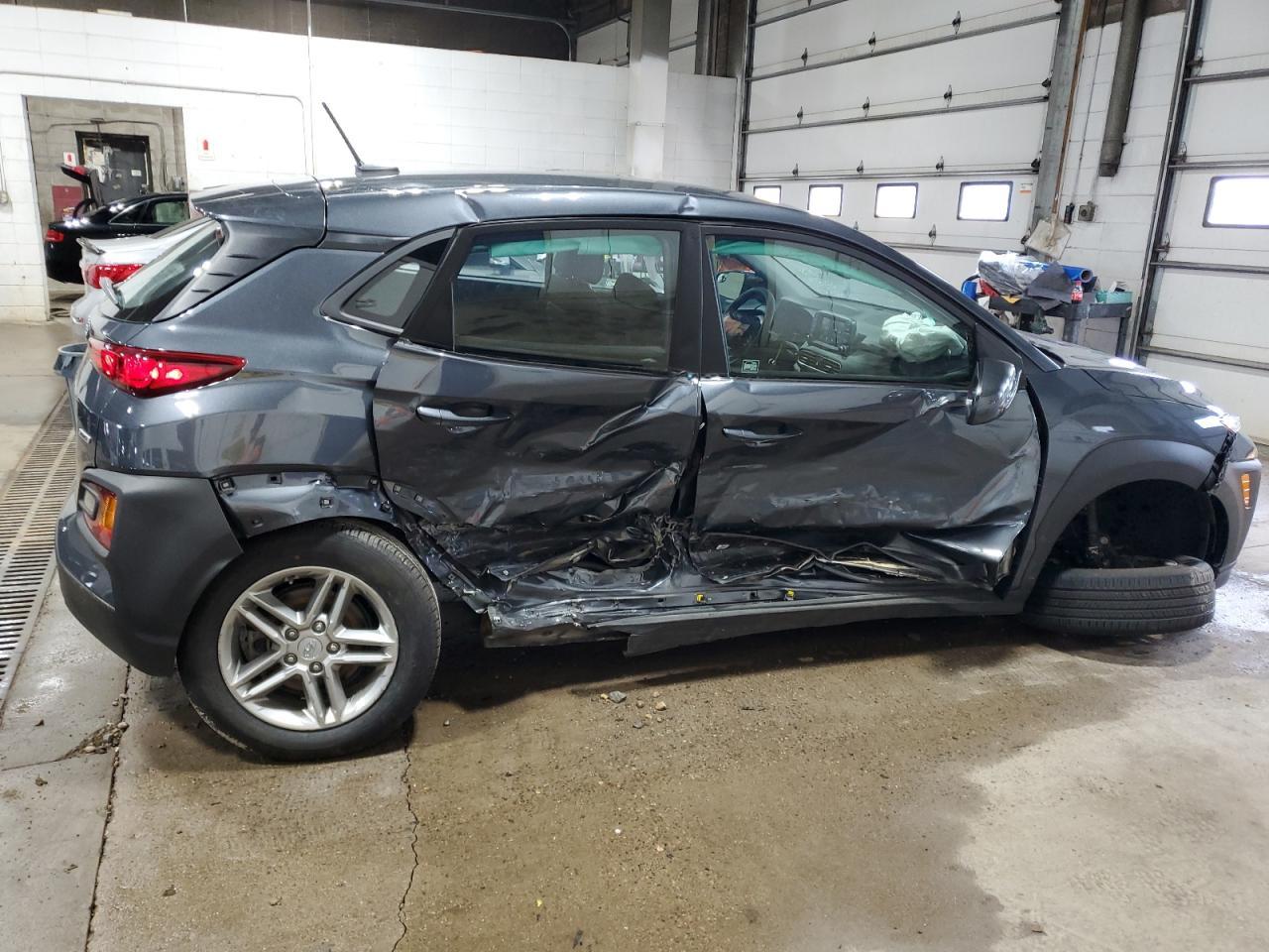 2021 Hyundai Kona Se - Фото 3