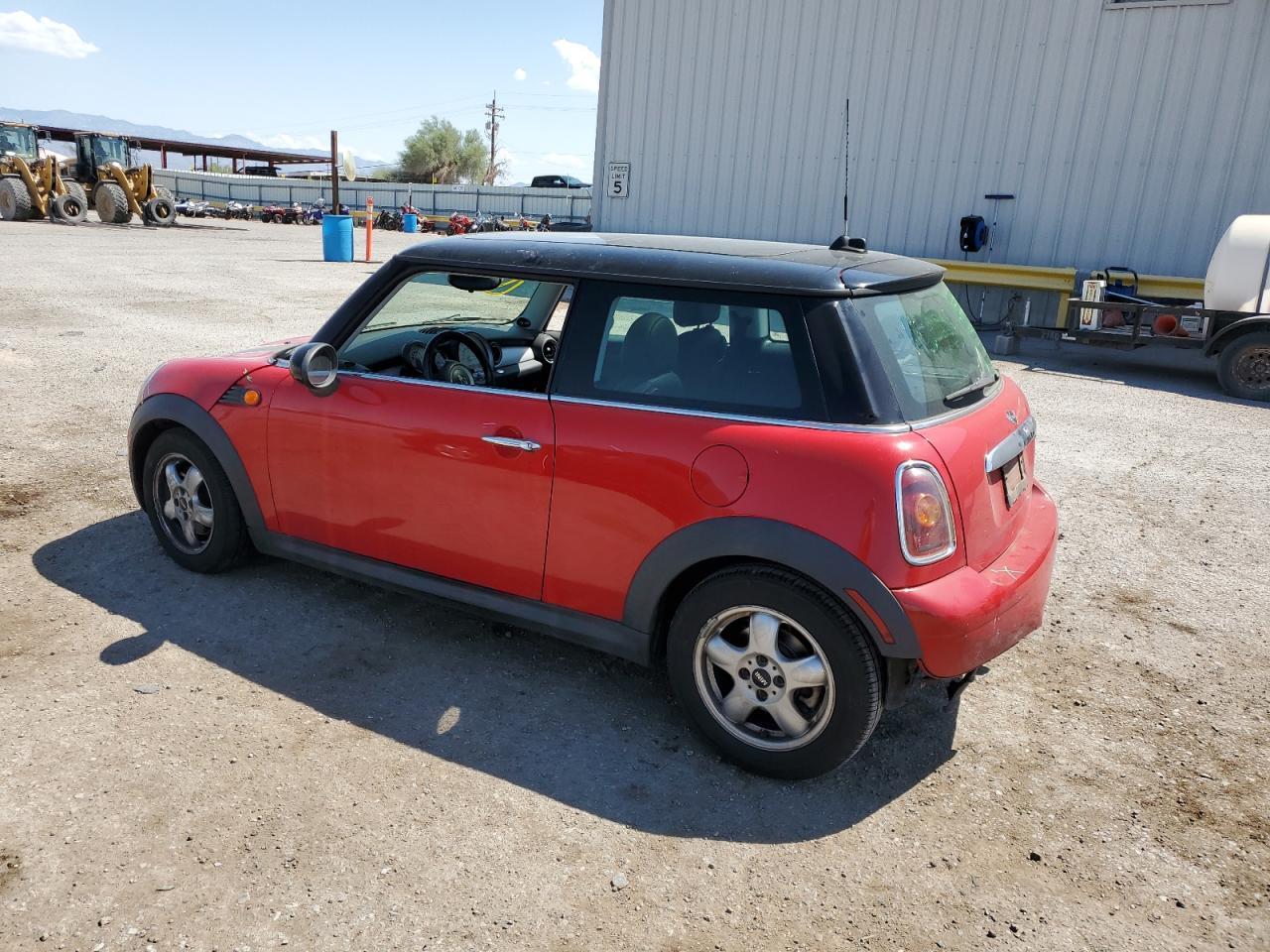 2010 Mini Cooper - Image 2