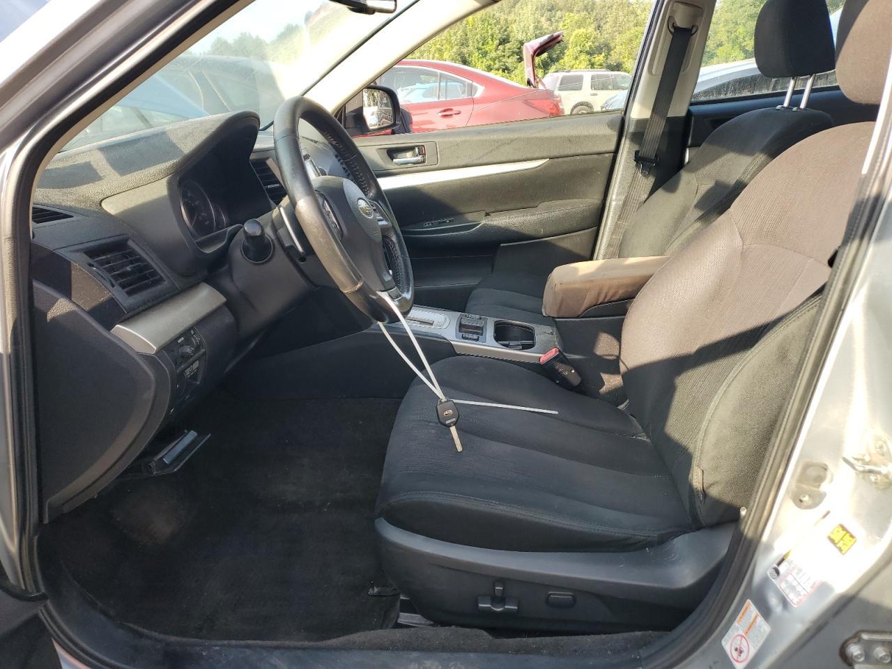 2013 Subaru Legacy 2.5I Premium - Image 7