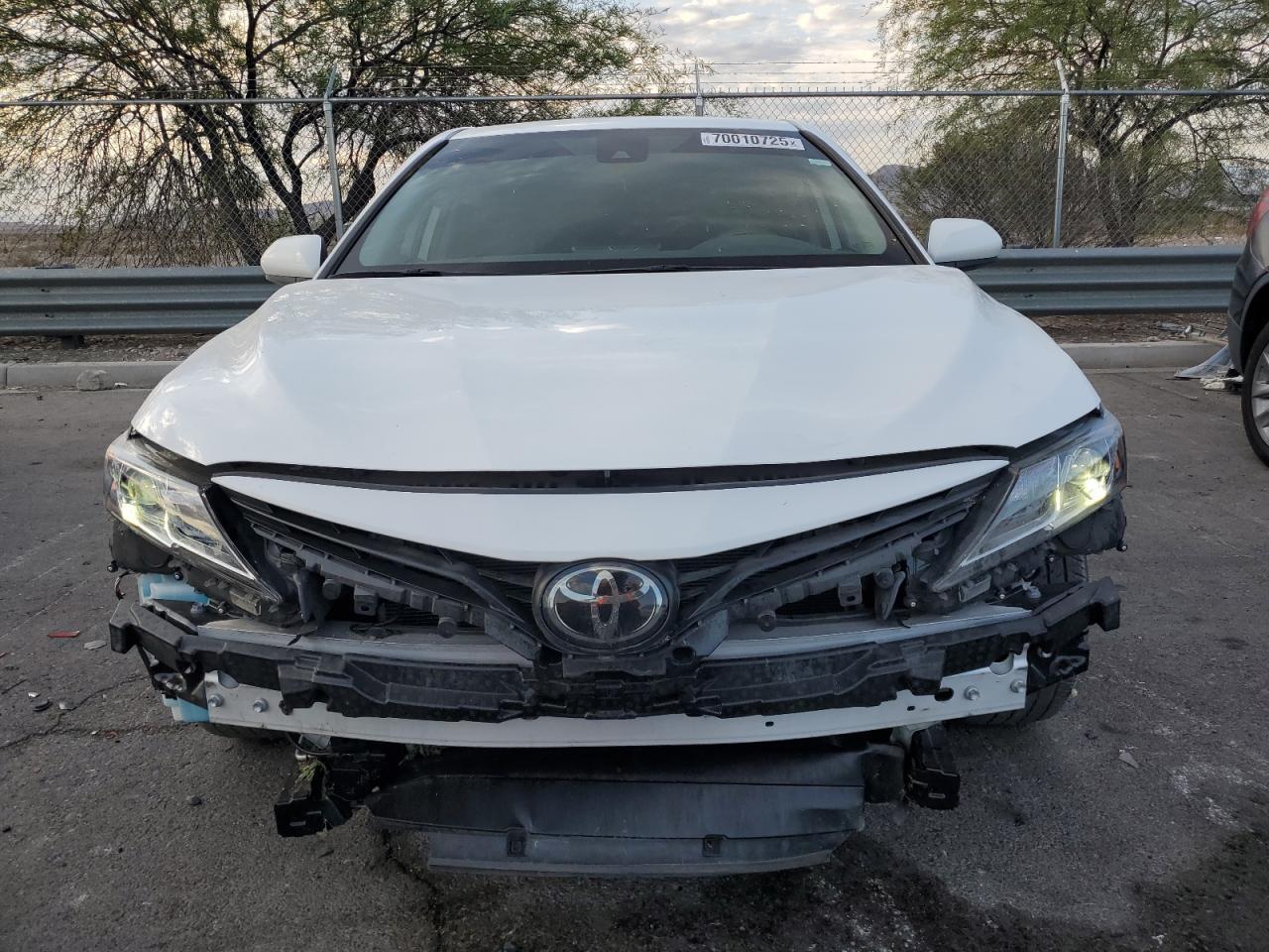 2024 Toyota Camry Le - Фото 5
