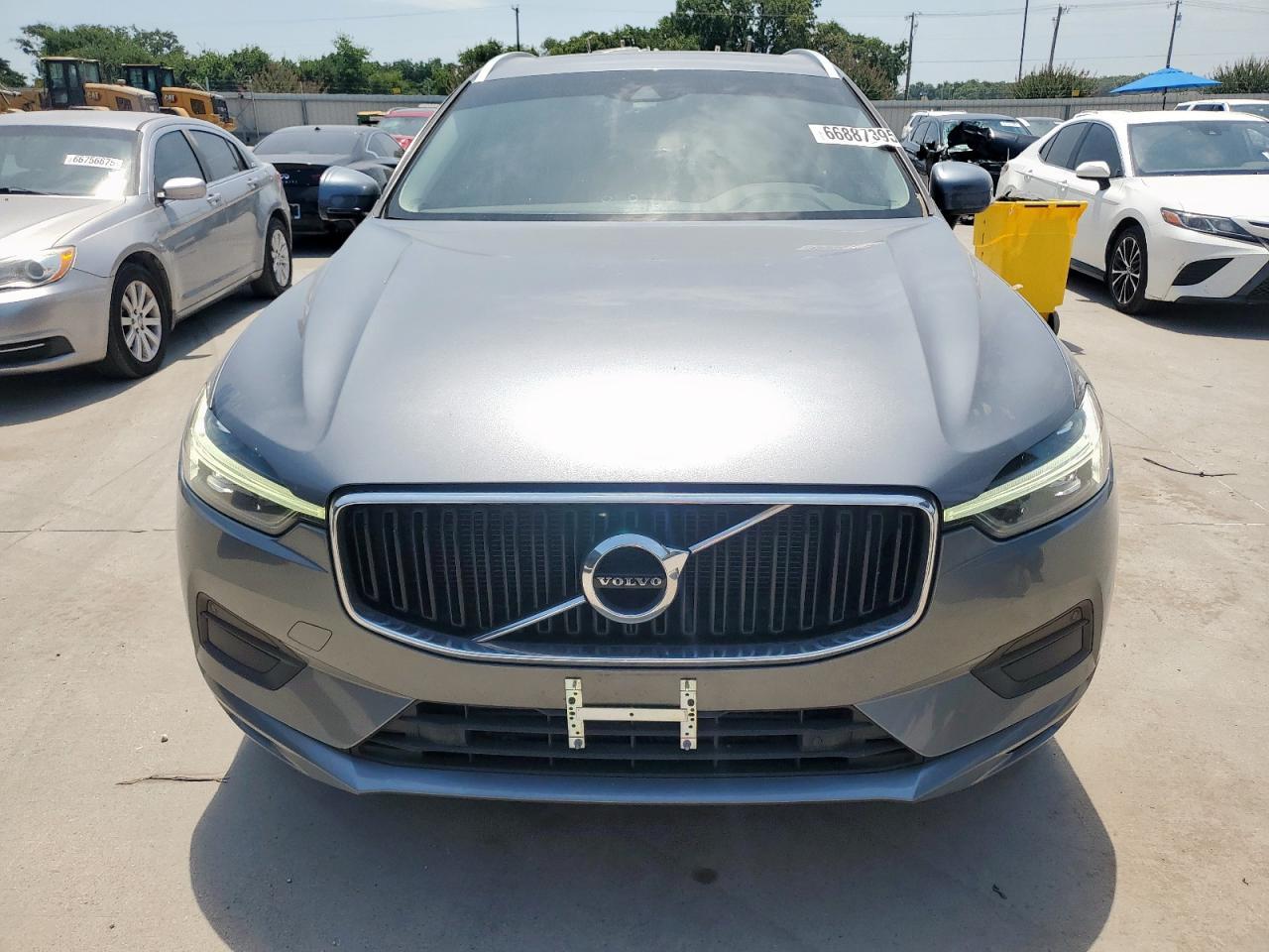 2021 Volvo Xc60 T5 Momentum - Image 5