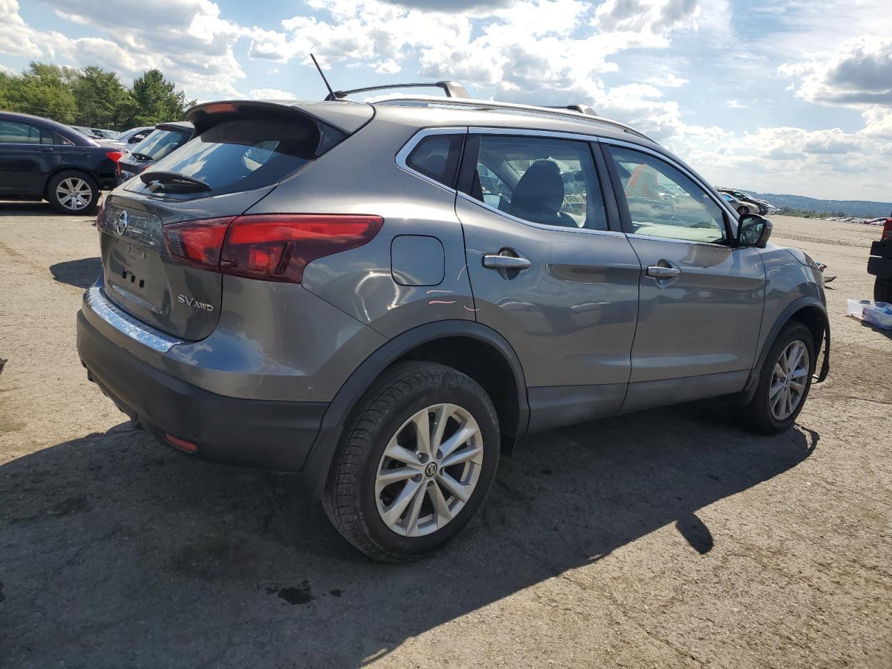 2019 Nissan Rogue Sport S - Фото 3