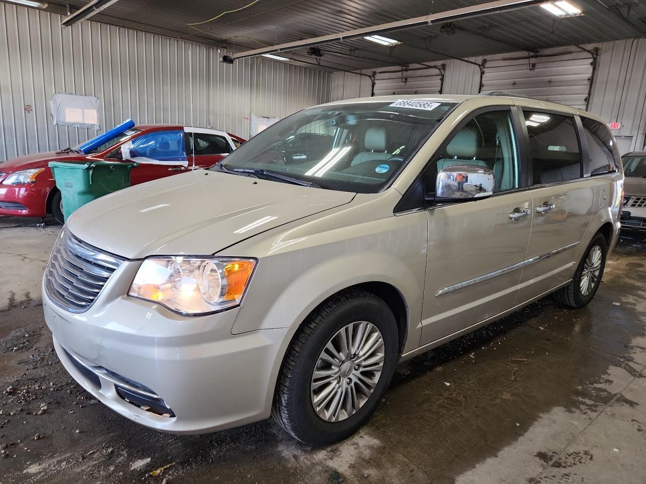 2016 Chrysler Town & Country Touring L
