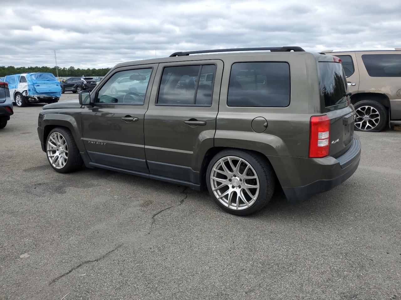 2015 Jeep Patriot Latitude - Image 2