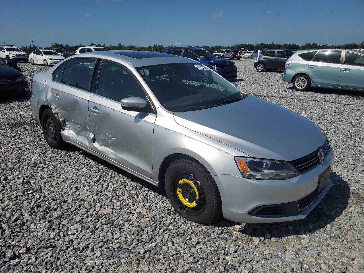 2013 Volkswagen Jetta Se - Фото 4
