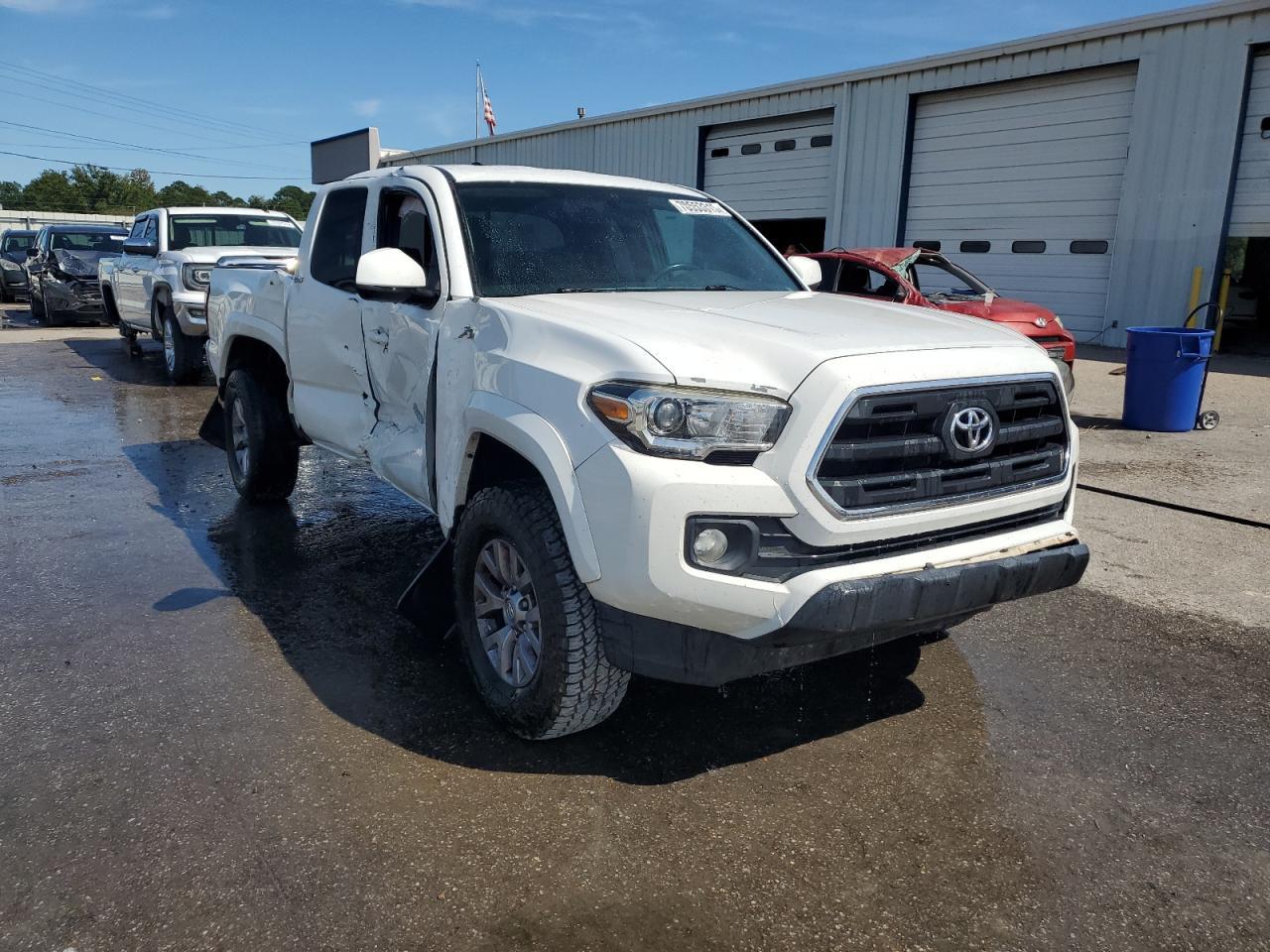 2017 Toyota Tacoma Access Cab - Фото 4