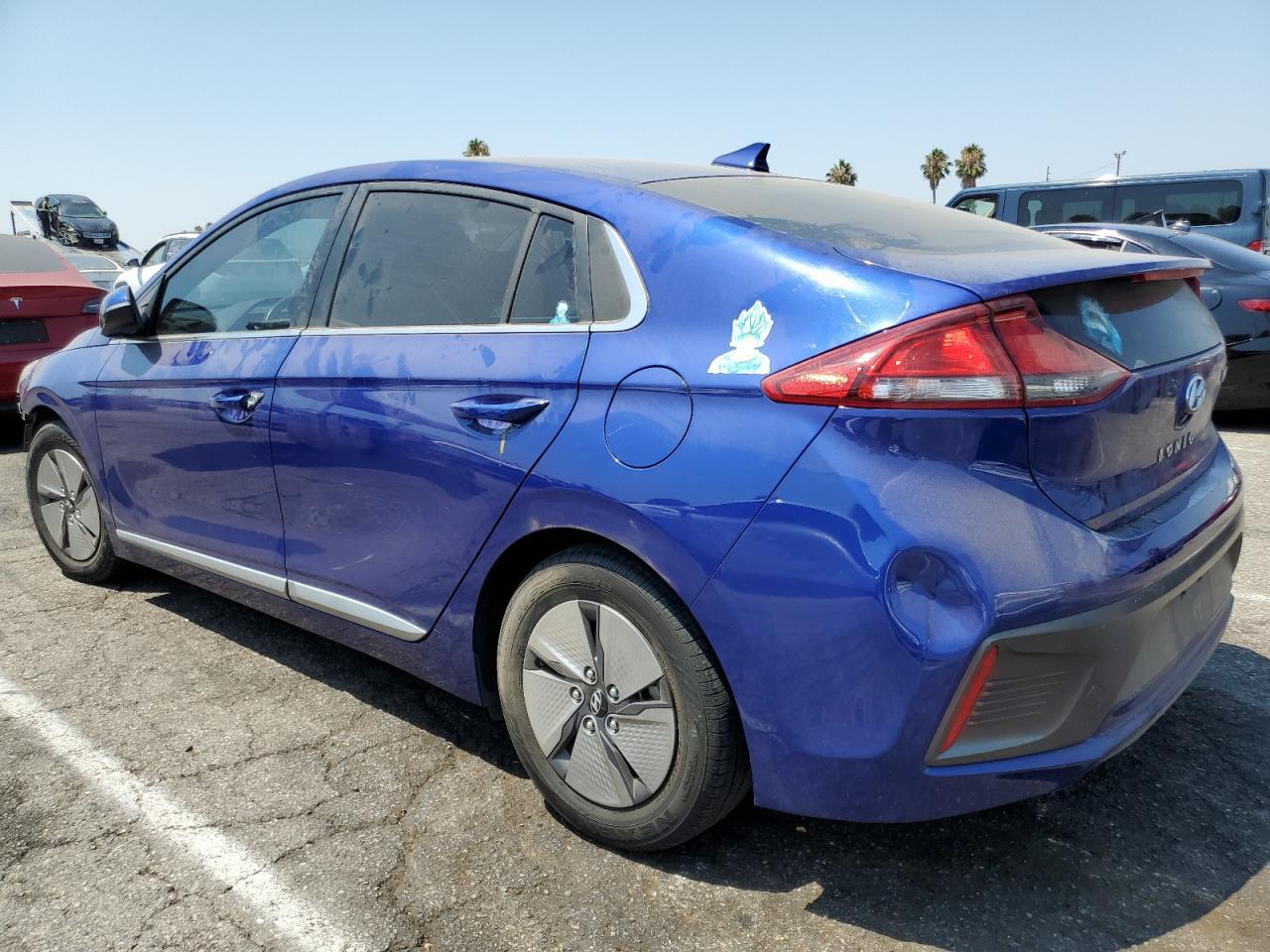 2022 Hyundai Ioniq Se - Фото 2