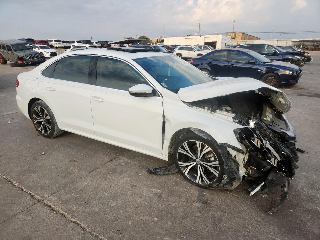 2022 Volkswagen Passat Se - Фото 4