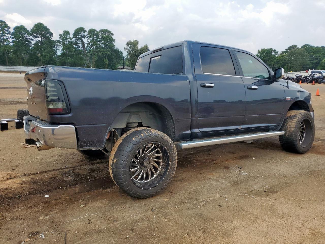 2017 Ram 1500 Slt - Image 3