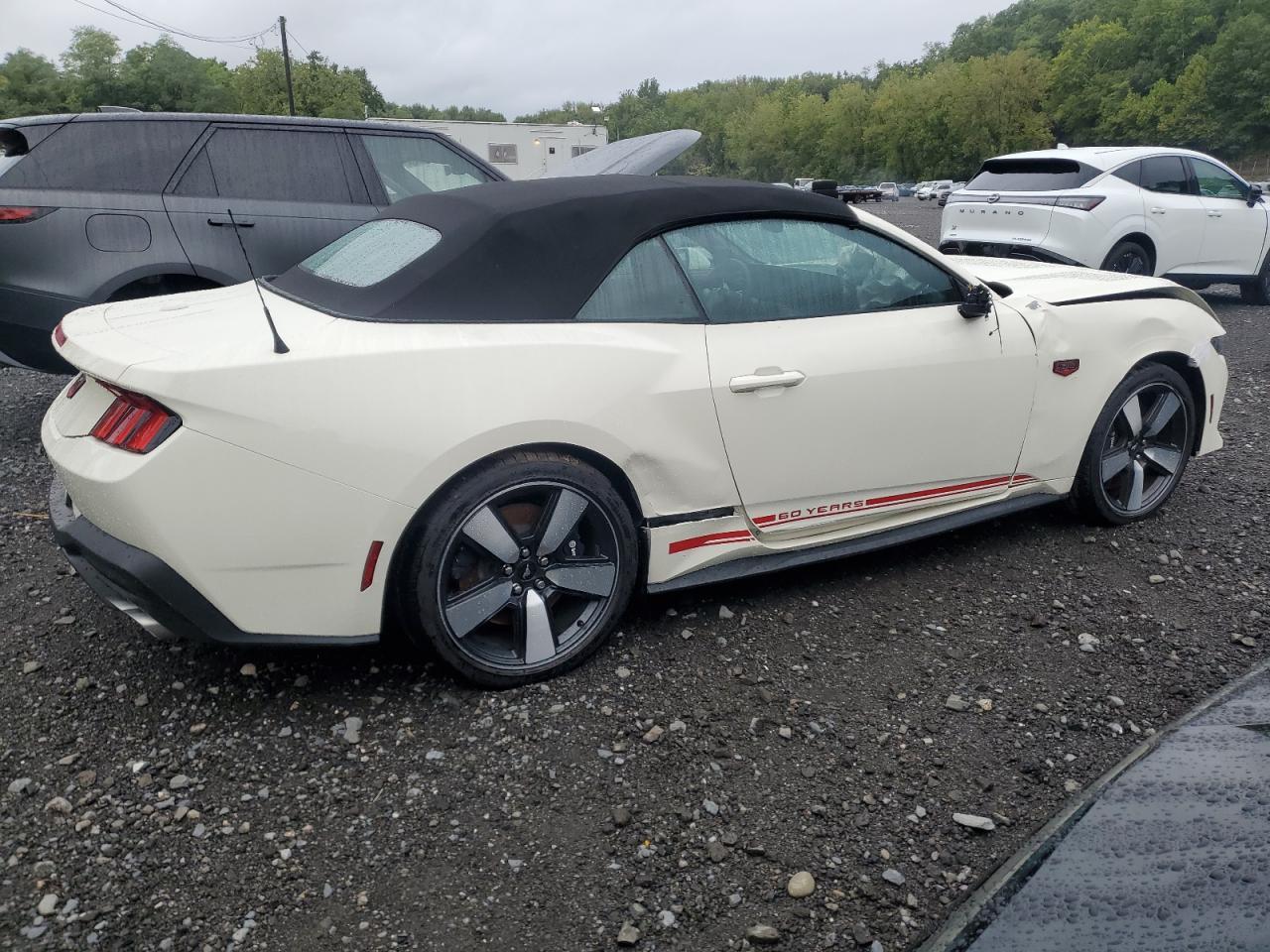 2025 Ford Mustang Gt - Image 3